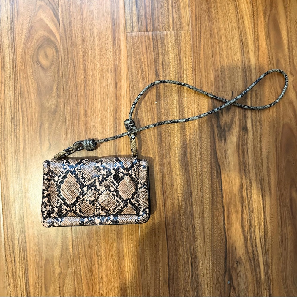 Snake skin design purse
